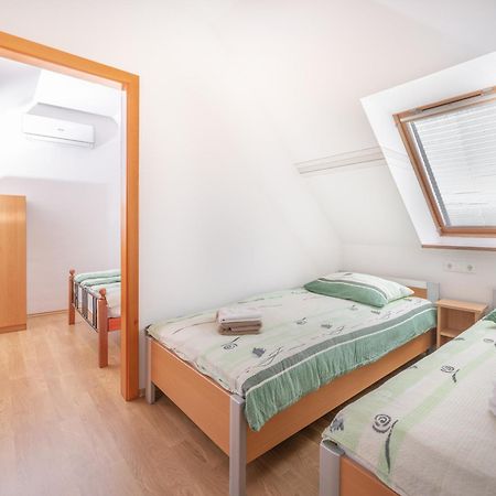 Apartments Suster Stari Trg ob Kolpi 外观 照片