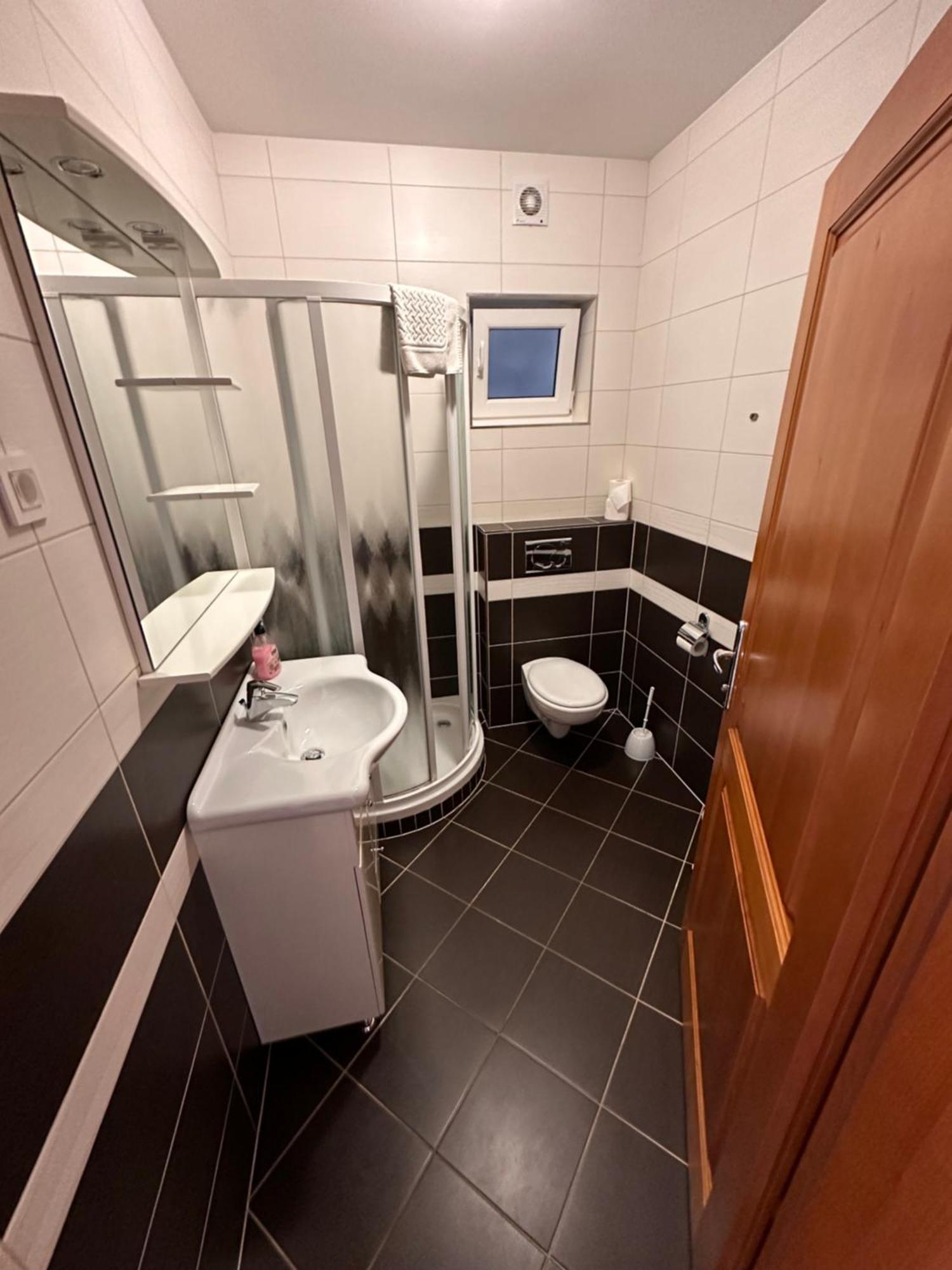 Apartments Suster Stari Trg ob Kolpi 外观 照片