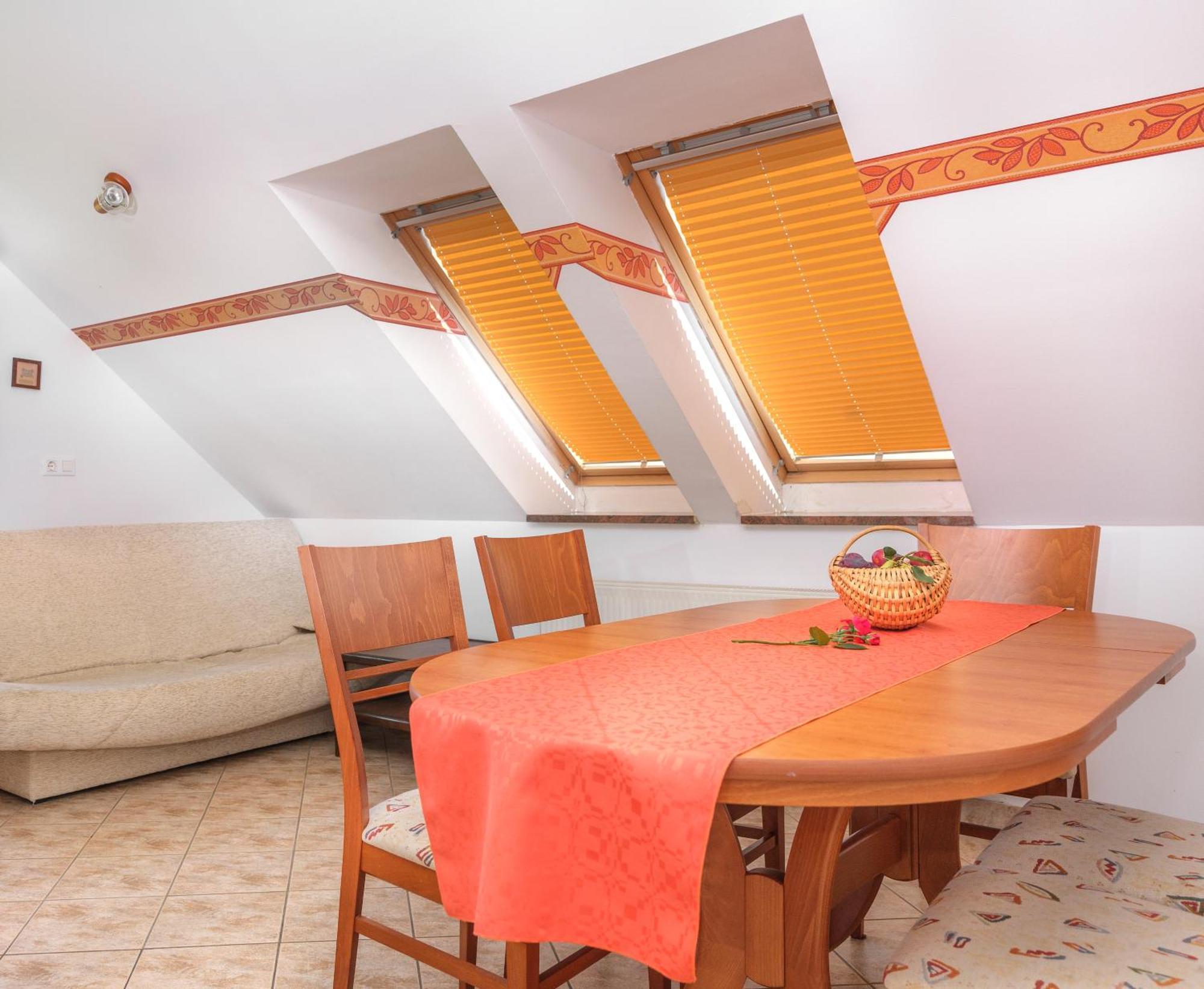 Apartments Suster Stari Trg ob Kolpi 外观 照片